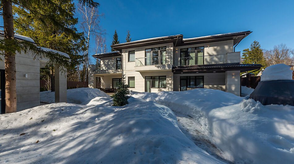 Дом в КП Изумрудный век