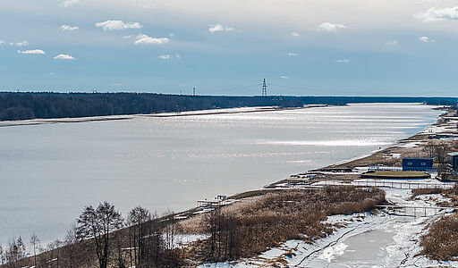Участок на первой линии Волги