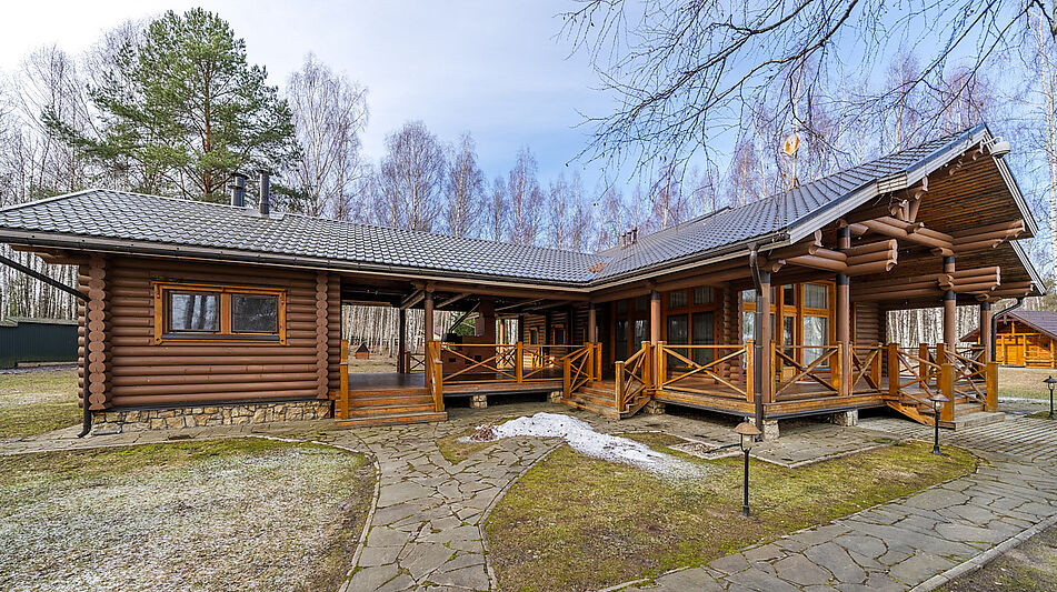 Участок на первой линии Волги