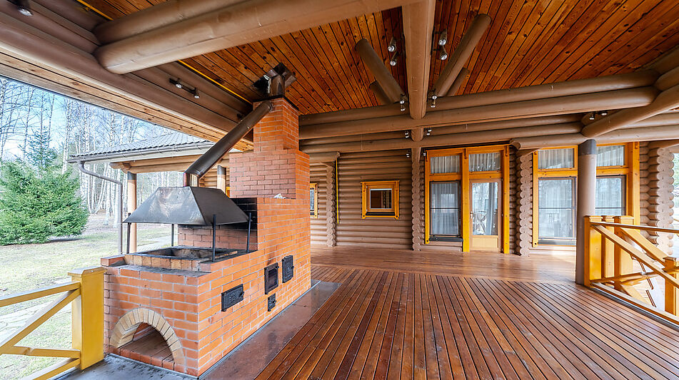 Участок на первой линии Волги