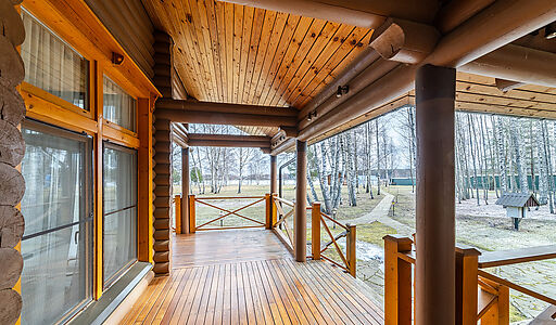 Участок на первой линии Волги