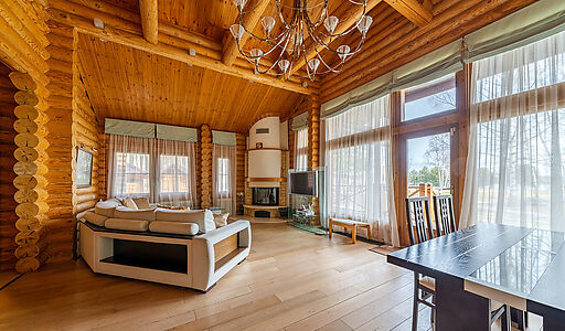 Участок на первой линии Волги