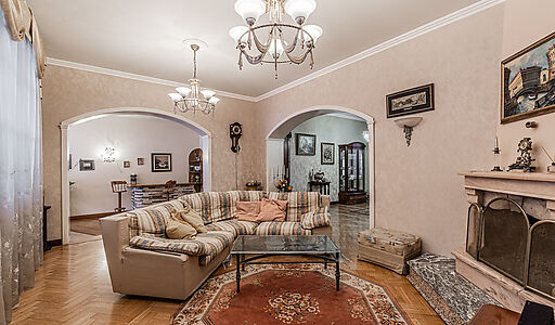 Кирпичный дом в Валентиновке