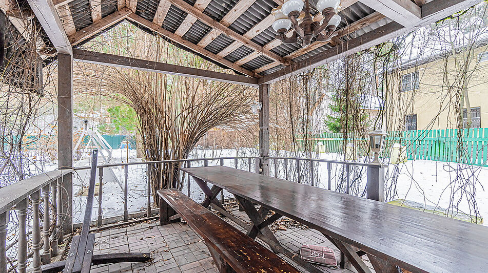 Кирпичный дом в Валентиновке