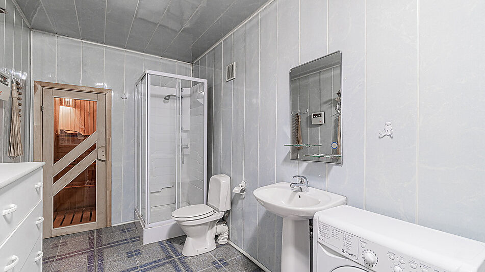 Кирпичный дом в Валентиновке