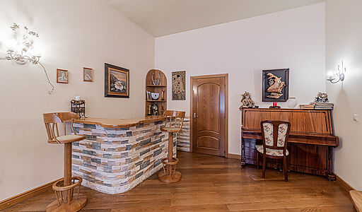 Кирпичный дом в Валентиновке