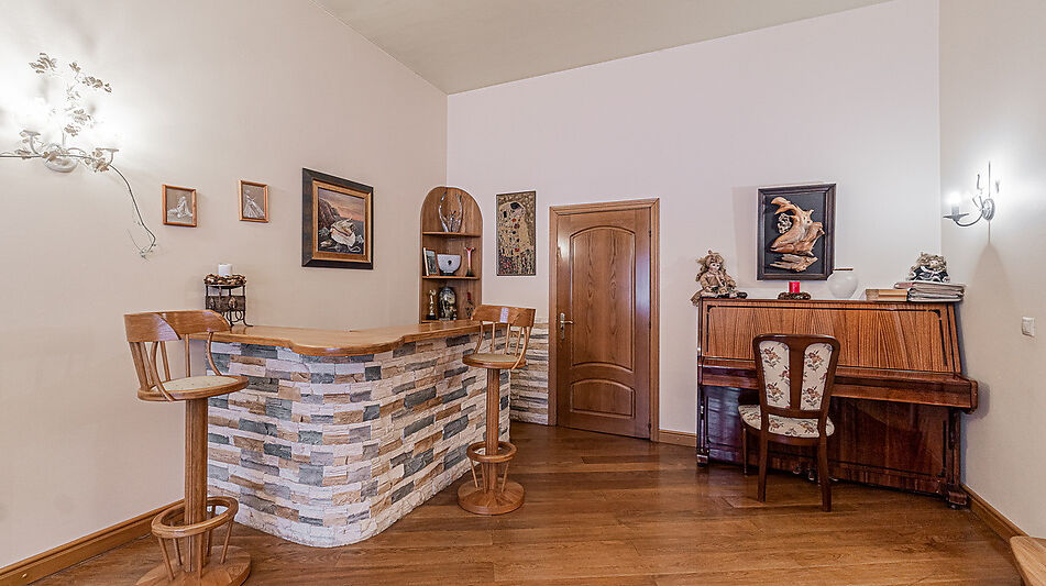 Кирпичный дом в Валентиновке