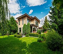 Светлый дом в КП Монтевиль