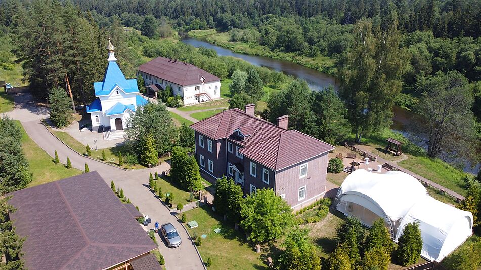 Загородная резиденция Grass Park