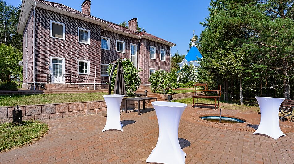 Загородная резиденция Grass Park