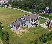 Продается дом на берегу озера