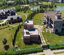 Продается дом на берегу озера