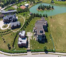 Продается дом на берегу озера