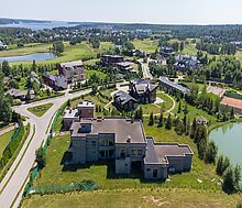 Продается дом на берегу озера