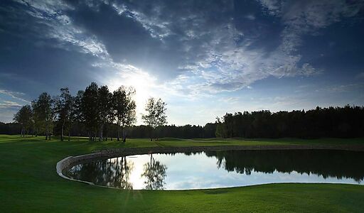 Продается дом на берегу озера