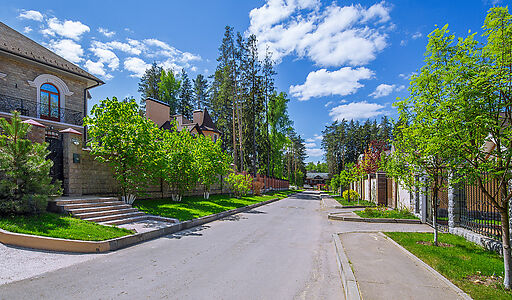 Дом под отделку в поселке Дубрава
