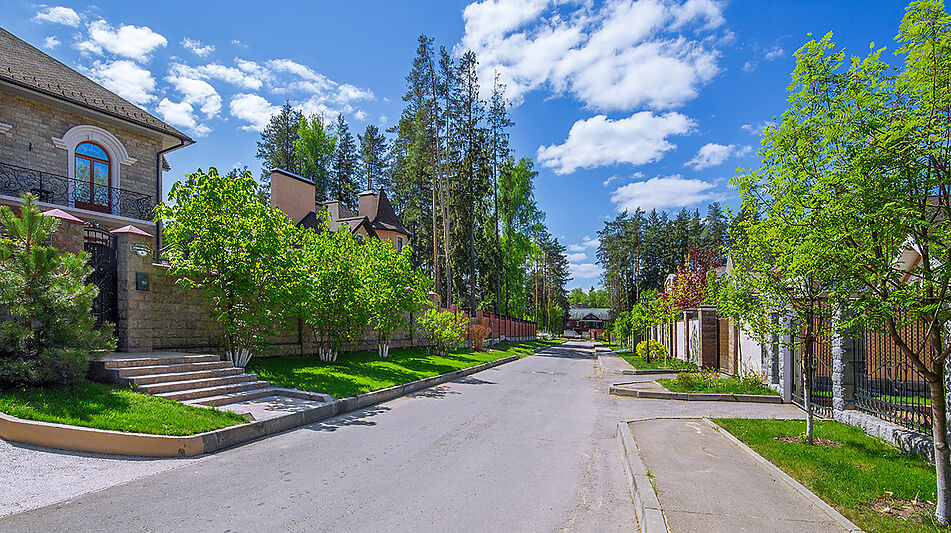 Дом под отделку в поселке Дубрава