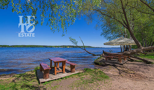 Дом под отделку в поселке Дубрава