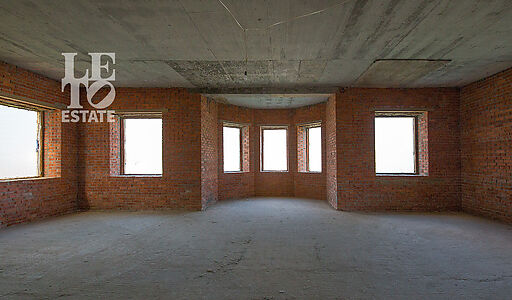 Дом под отделку в поселке Дубрава