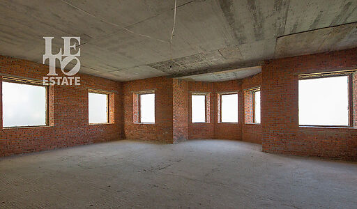 Дом под отделку в поселке Дубрава