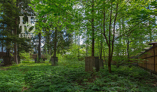 Дом под отделку в поселке Дубрава