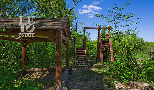 Дом под отделку в поселке Дубрава