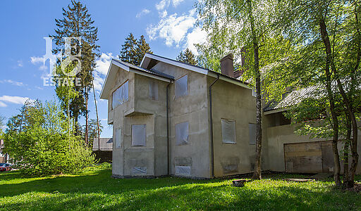 Дом под отделку в поселке Дубрава