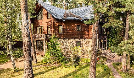 Дом в поселке Троицкое