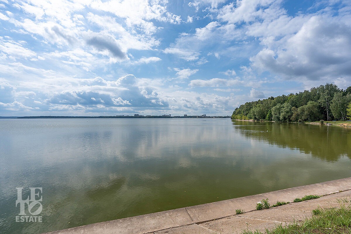 Поселок Загорье в 15 км от МКАД, Рублёво-Успенское шоссе - продажа домов и  участков