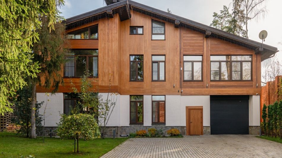 Стильный дом в ПЖСК Полесье