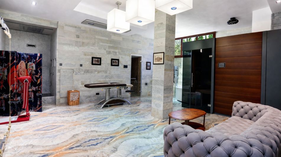 Дом у береговой линии в КП Речное