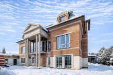 Дом под отделку в Ренессанс парк