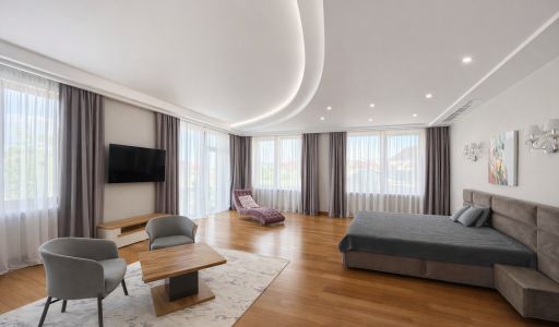 Дом с бассейном в КП Гринфилд