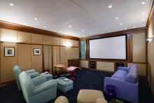 Дом у береговой линии в КП Речное