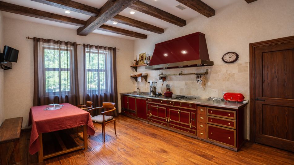 Дом у береговой линии в КП Речное