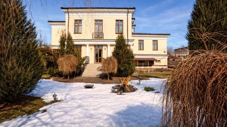 Дом в аренду в КП Монолит