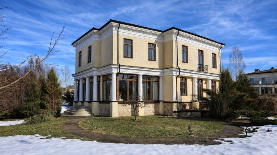 Дом в аренду в КП Монолит