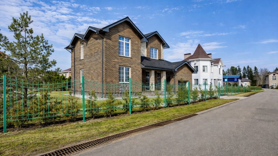 Дом без отделки в КП Ла-Манш