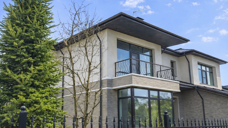 Современный дом в КП Лион