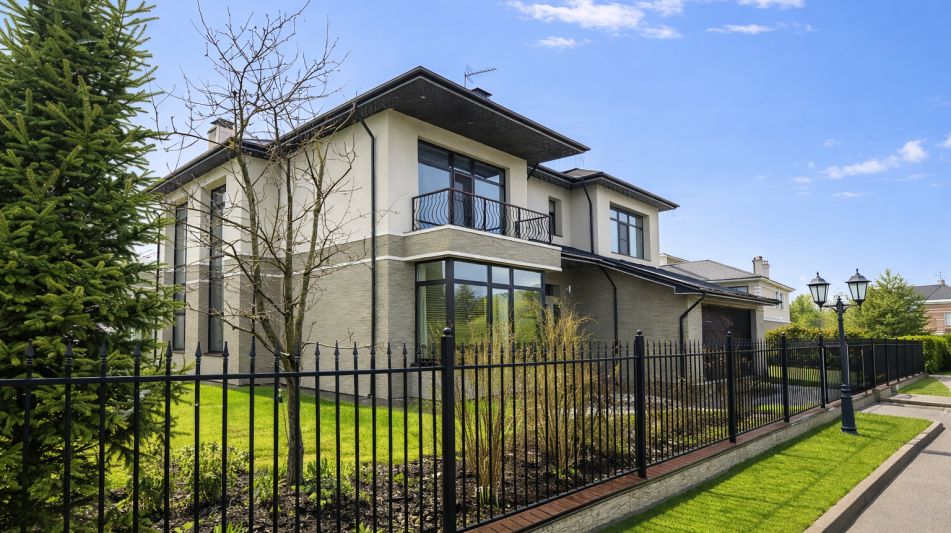 Современный дом в КП Лион