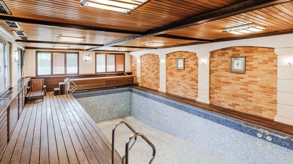 Дом в стиле Райта в КП Поречье