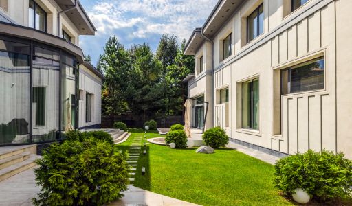 Резиденция в НПИЗ Речное