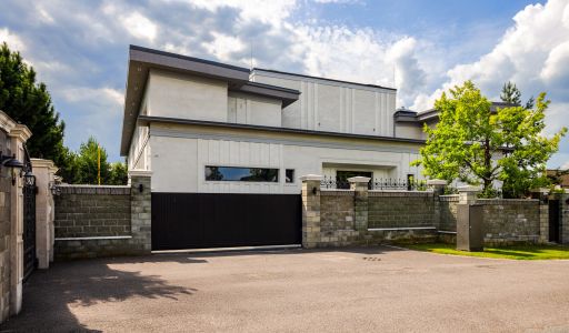 Резиденция в НПИЗ Речное