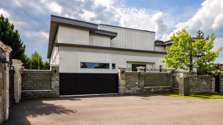 Резиденция в НПИЗ Речное