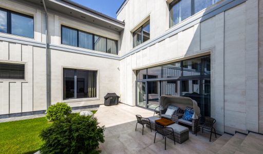 Резиденция в НПИЗ Речное