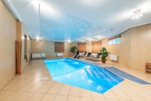 Дом с бассейном в Новогорске