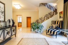 Дом с бассейном в Новогорске