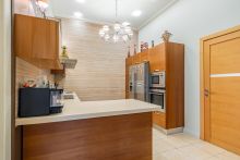 Дом с бассейном в Новогорске