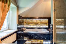 Дом с бассейном в Новогорске