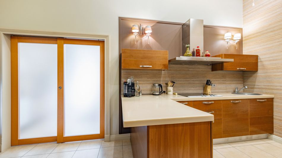 Дом с бассейном в Новогорске